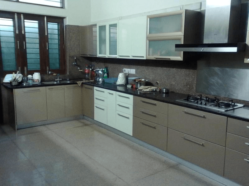 Peninsulah modular kitchen