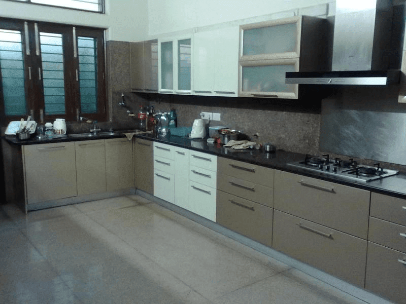 Peninsulah modular kitchen